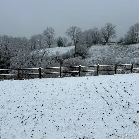 Le Domaine Du Bez De Jules Piscine,sauna,sauna,hammam,spa Nyaraló Saint-Laurent-dʼOlt