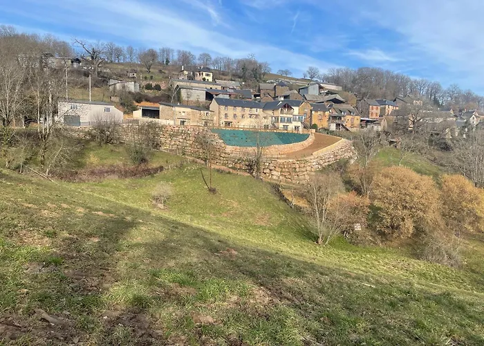 Le Domaine Du Bez De Jules Piscine,sauna,sauna,hammam,spa بيت للعطل Saint-Laurent-dʼOlt